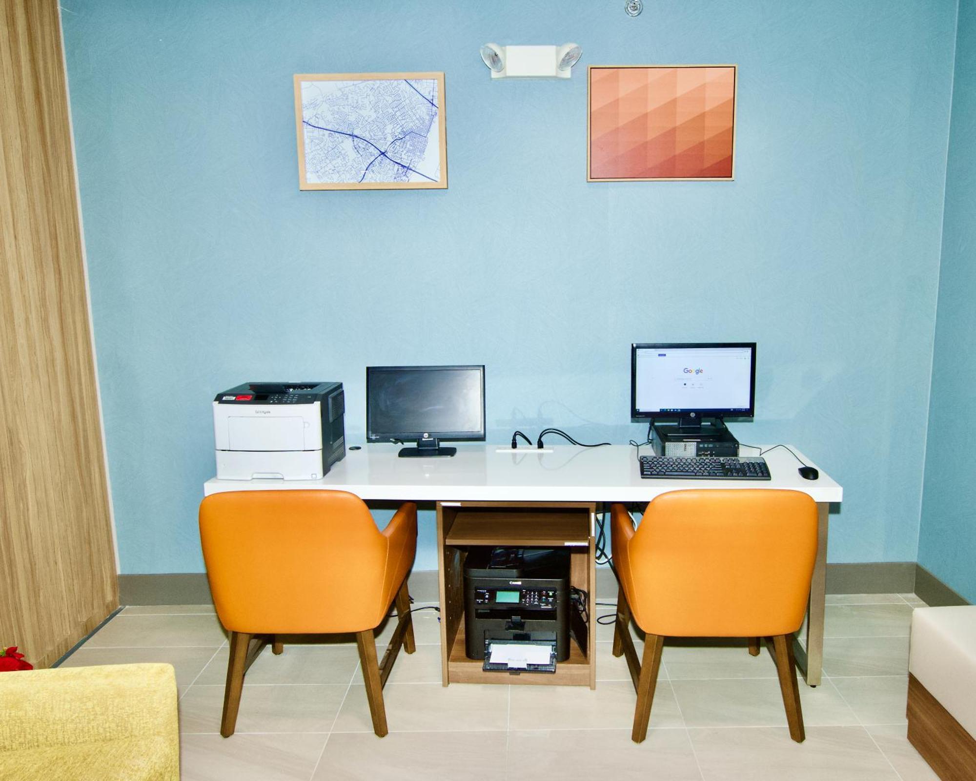 Holiday Inn Express Hotel & Suites St. Charles By Ihg Saint Charles Exterior foto
