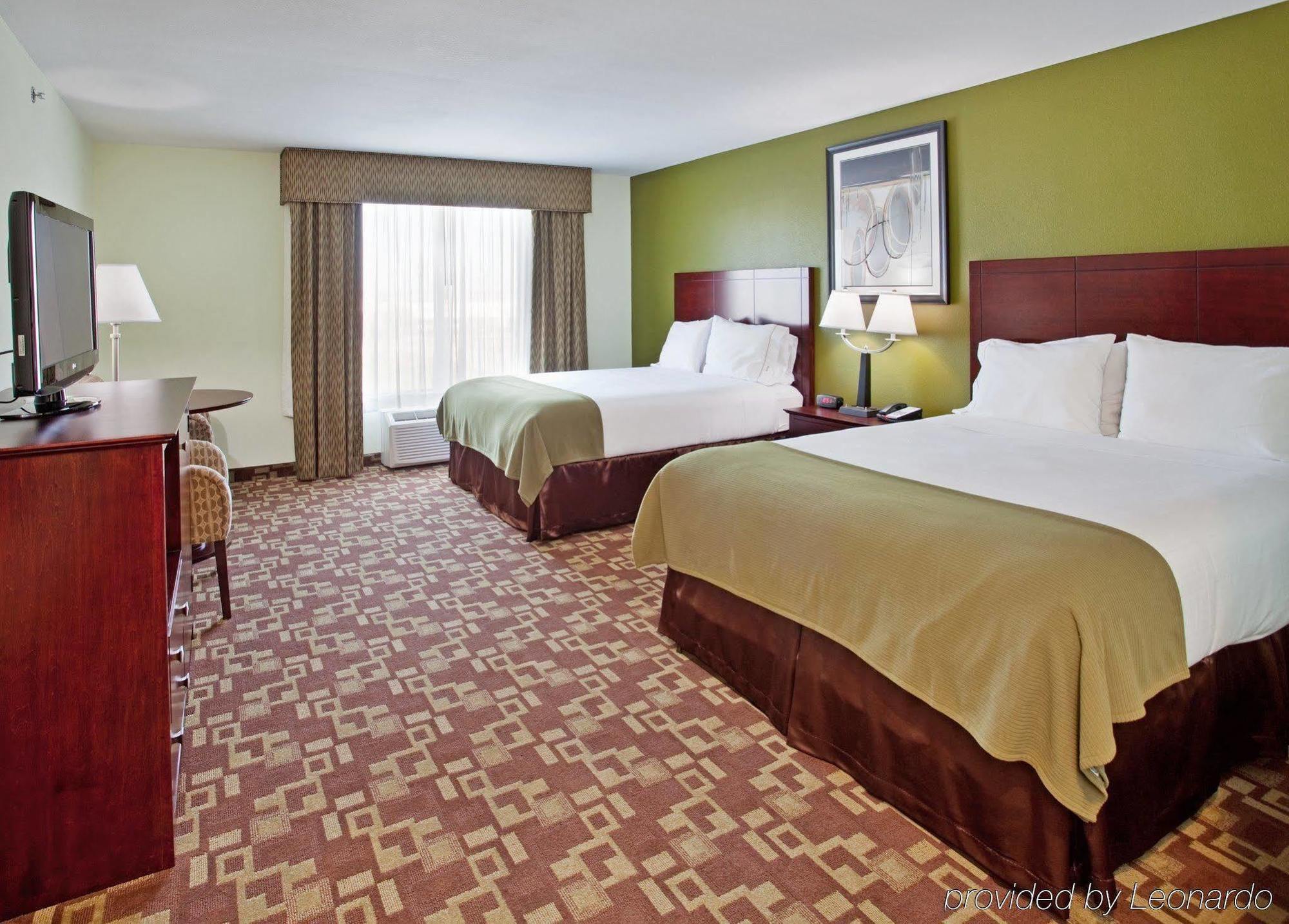 Holiday Inn Express Hotel & Suites St. Charles By Ihg Saint Charles Habitación foto