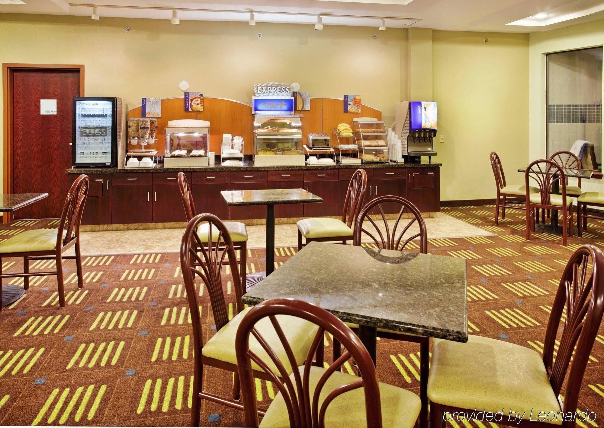 Holiday Inn Express Hotel & Suites St. Charles By Ihg Saint Charles Restaurante foto
